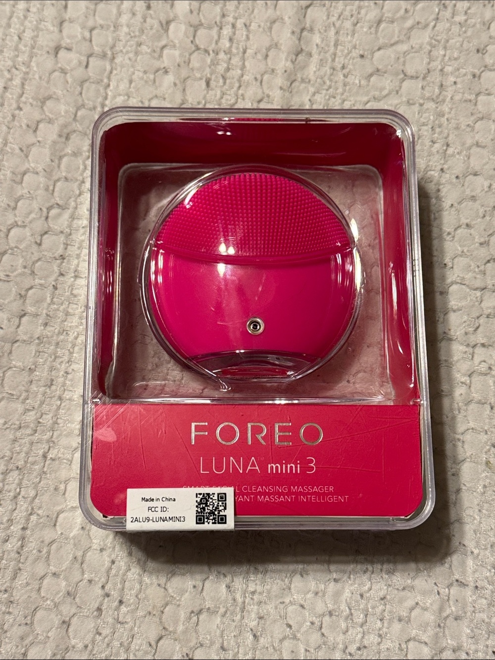 FOREO pink LUNA mini 3 Silicone Facial Cleansing Massager